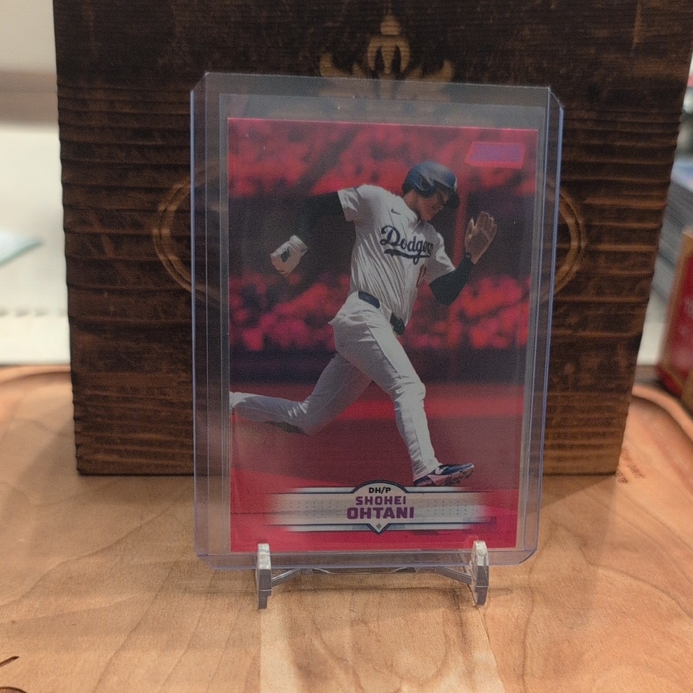 2026 Topps Stadium Club Shohei Ohtani Pink Parallel Dodgers MVP